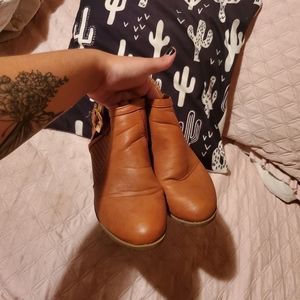 Ankle booties
